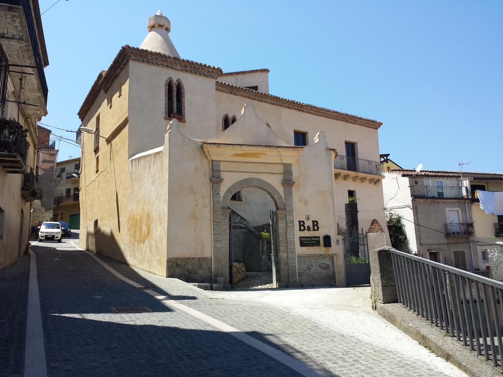 Bed and Breakfast Palazzo Madeo - Residenza D'Epoca à Crosia Extérieur photo