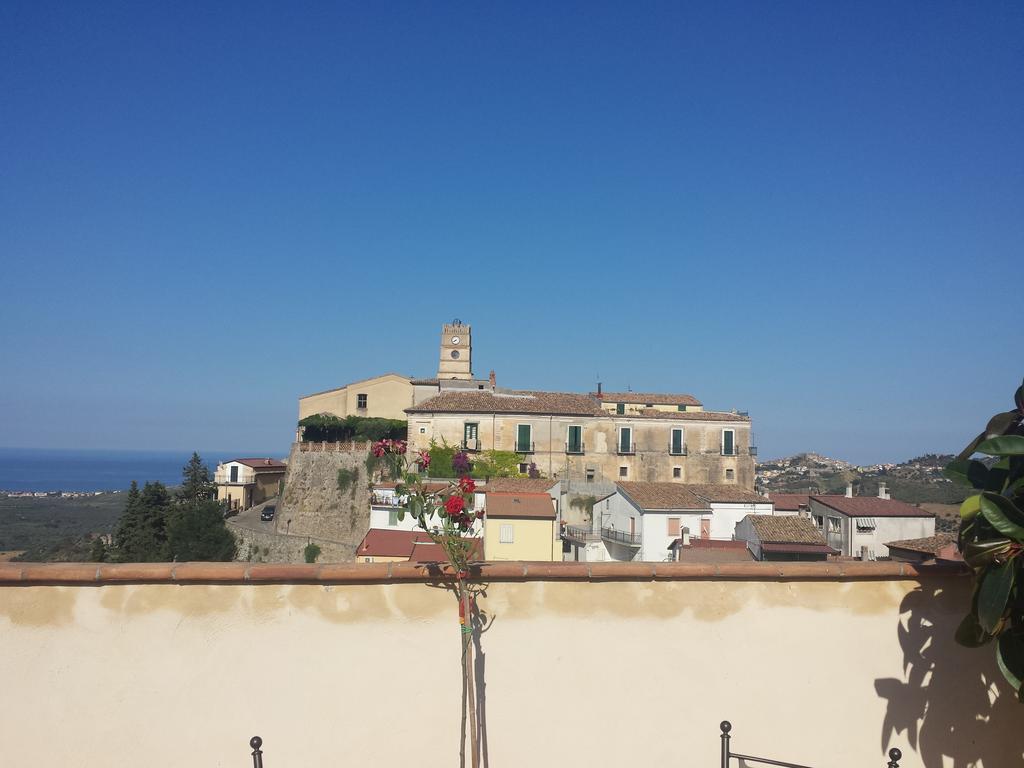 Bed and Breakfast Palazzo Madeo - Residenza D'Epoca à Crosia Extérieur photo